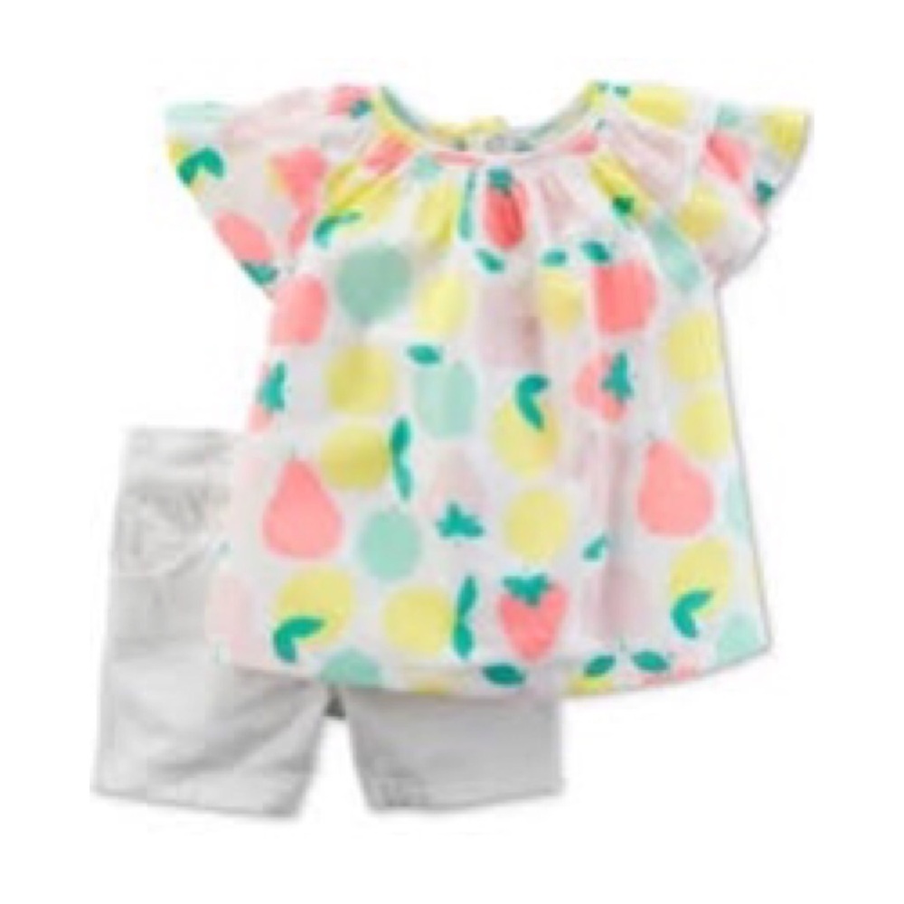 Carter’s babygirl 2pc set Size 6 months  top/short